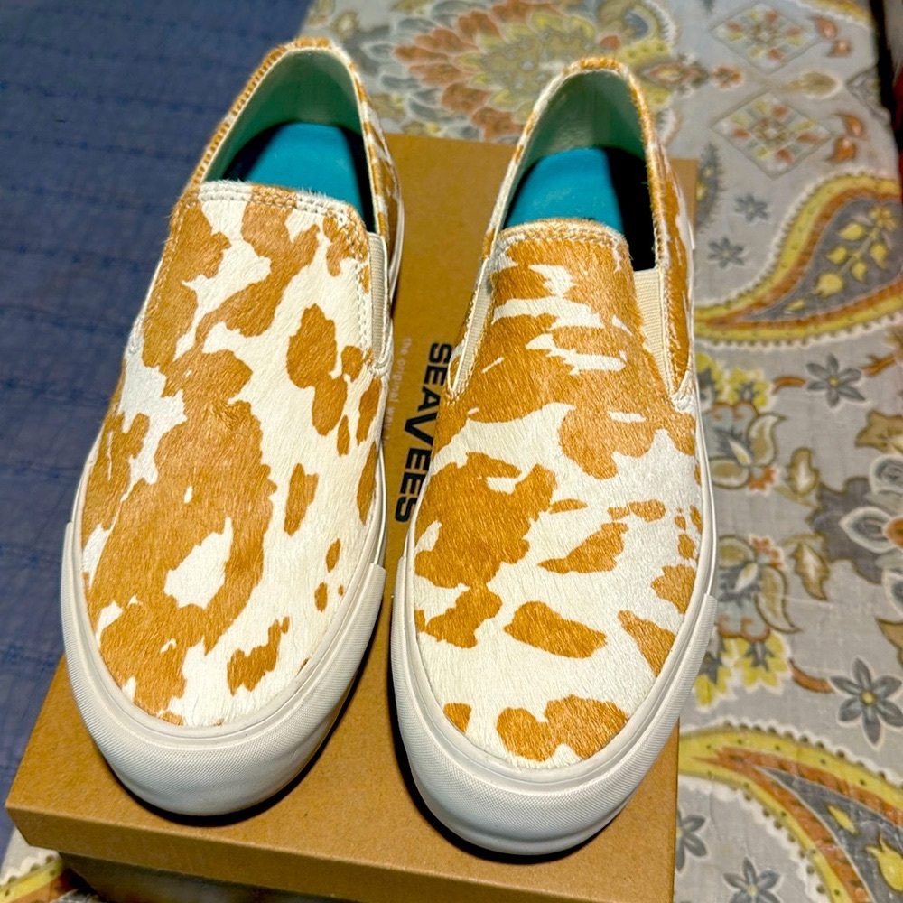 SeaVees Baja Platform Mulholland Rancho Cowhide